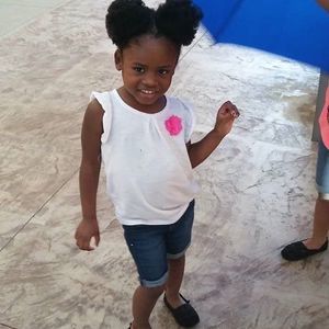 Meet your Posher, Adrienne